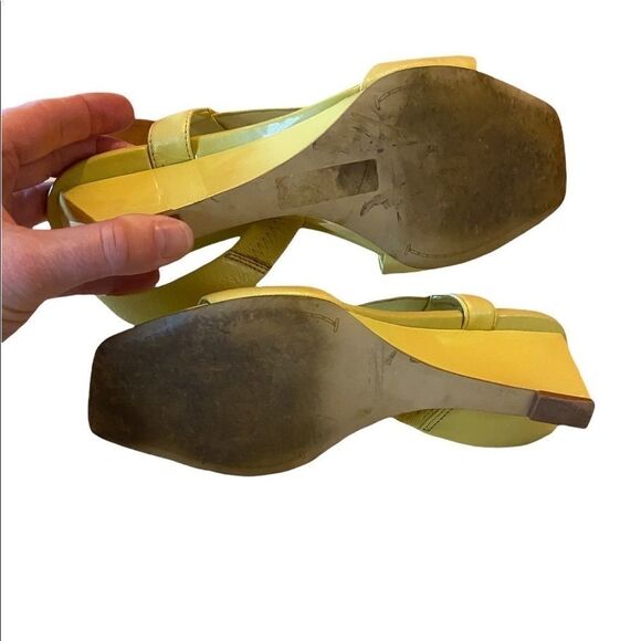 Preloved Franco Sarto leather yellow sandals - Picture 4 of 8